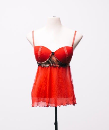 [P/M] Blusa babydoll de tule vermelha com detalhe de renda estampada