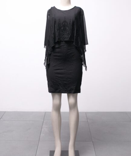 [M] Vestido com capa de tule de catedrais Killstar