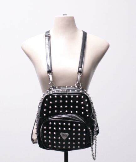 Mochila de verniz com spikes Killi