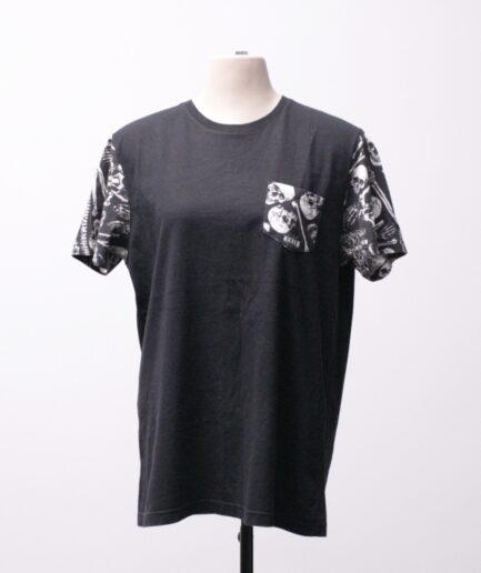 [P/M] Camiseta com bolso e mangas com estampa de caveira Bluesteel